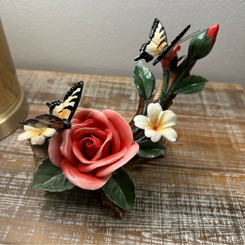 Red Rose Flower And Bud with Butterflies Porcelain Table Sculpture Decor
